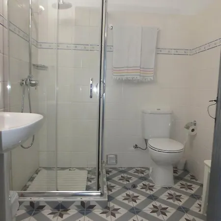 Semesterbostad Casa Da Rosa Linda Orca